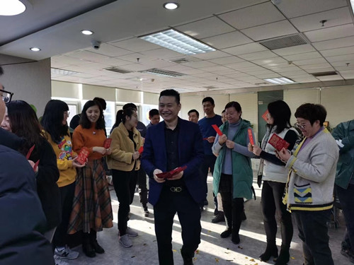 zoty中欧体育官方网站体育集团发红包