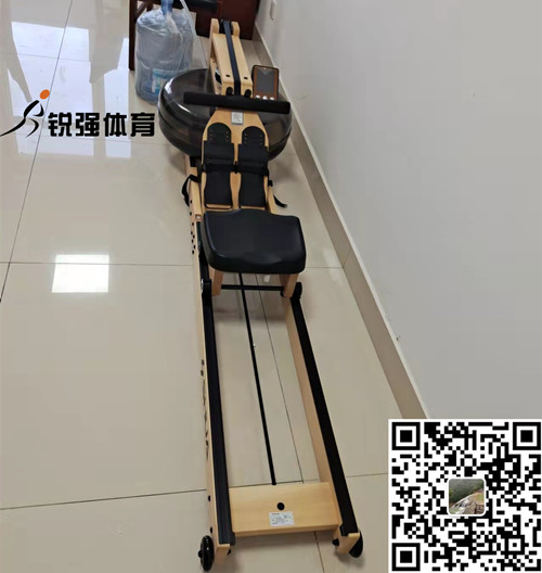 淄博某小区业主在zoty中欧体育官方网站体育选购的划船机