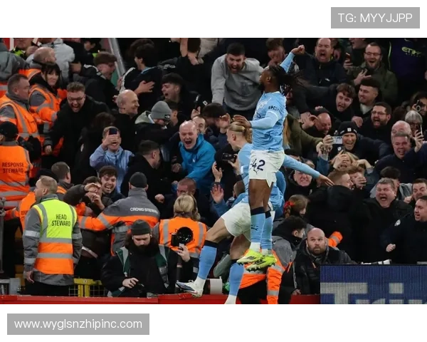 曼城更新换代迟缓，表面稳定实则活力承压，争冠形势面临考验