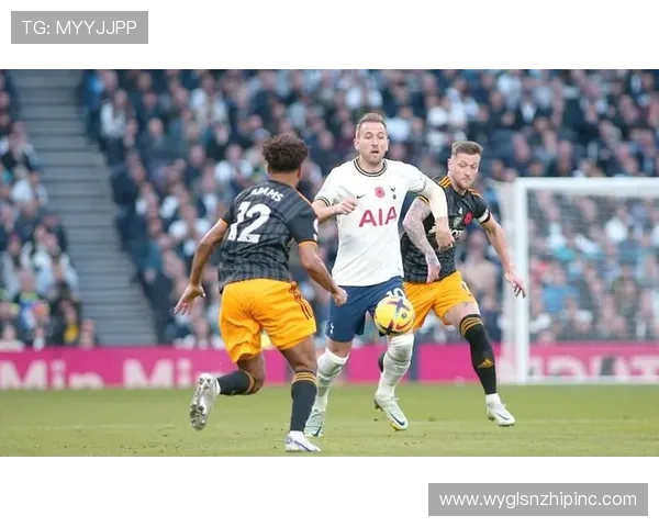 热刺关键战表现起伏明显,问题被放大对赛季走势形成制约 热刺关键战表现起伏明显,问题被放大对赛季走势形成制约